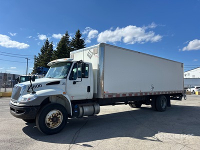 2018 International 4300 4X2 Camion fourgon