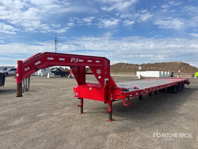 2021 PJ 40 ft Tri/A Gooseneck Equipment Trailer
