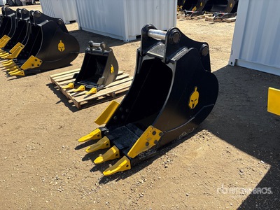 Dynamic Entities 24 in Digging Excavator Bucket - Fits Cat 305