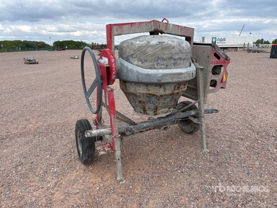 Altrad S/A Betonniere 1 Essieu Portable Concrete Mixer