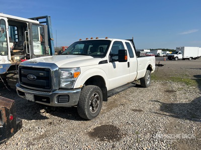 2016 Ford F-250 4x4 Extended Cab Pickup