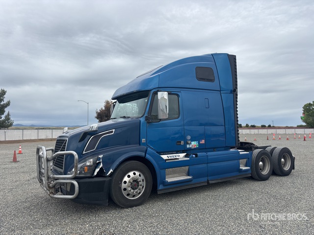 2016 Volvo Vnl 2016 Volvo Vnl 6X4 T/A Sleeper Truck Tractor