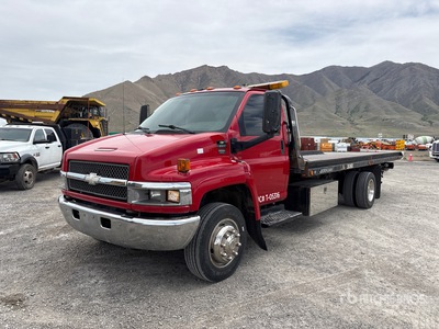 2007 Chevrolet C5500 4x2 شاحنة سحب مسطحة