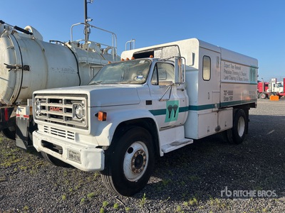 1988 GMC C7000 4x2 Camion déchiqueteur