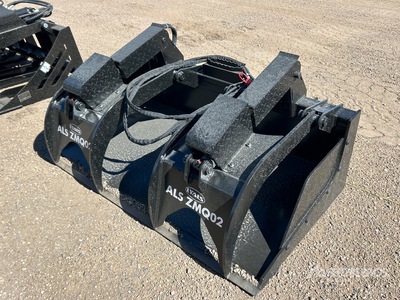 2026 LYALS ZMQ02 66 in Skid Steer Grapple Bucket (Unused)