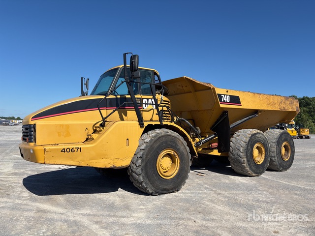 2008 Cat 740 Articulated Dump Truck