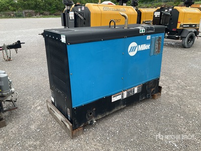 2017 Miller Big Blue 800 Duo Pro 400 A Skid-Mounted Multi-Process Engine Driven Welder