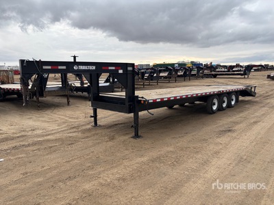 2007 Trailtech 30 ft Tri/A Gooseneck Equipment Trailer