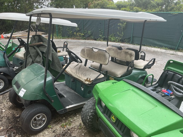 E-Z-Go  Golf Cart