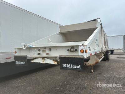 2004 Midland MG42MC2000 44 ft T/A strooi aanhangwagen