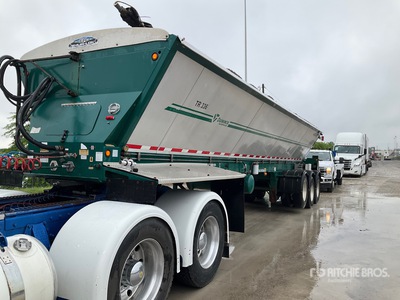 2012 Trail King Red River Series Przyczepa z ruchomym dnem