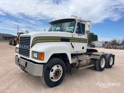 2003 Mack CH613 6x4 Day Cab Truck Tractor