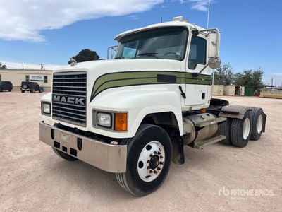 2004 Mack CH613 Day Cab Truck Tractor