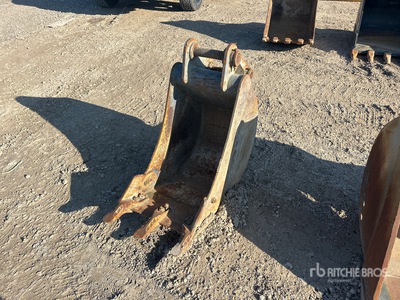 18 in Q/C Digging Excavator Bucket