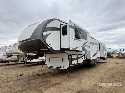 2013 Cardinal 3800FL 38 ft T/A عربة سفر