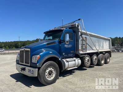 2019 Kenworth T880 10x4 T/A Dump Truck