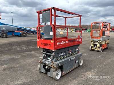 2014 Skyjack SJIII-3219 Electric Scissor Lift