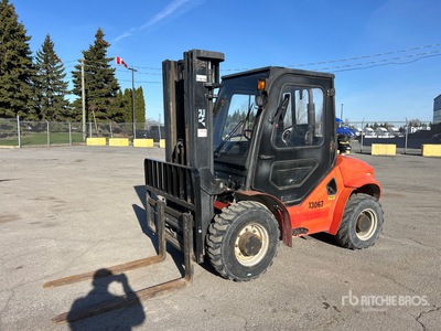 2018 Royal T25Y 5000 lb 4x4 Rough Terrain Forklift