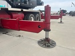 Hydraulics - Crane Carrier/Chassis with Cylindry stabilizatora