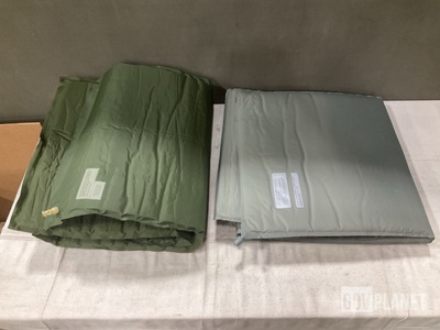 (41) Self-Inflating Sleeping Mats