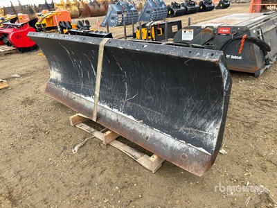 Wacker Neuson 84 in Skid Steer Dozer