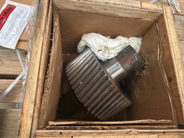 Oshkosh 1836480 Helical Gearshaft