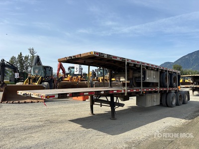 1999 Magnum 32 ft Tri/A Super B-Train Lead Oplegger