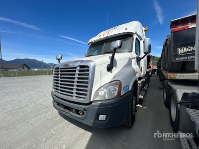 2011 Freightliner Cascadia 125 T/A Sleeper Truck Tractor