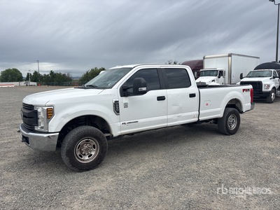 2018 Ford F-250 4x4 Crew Cab Pickup