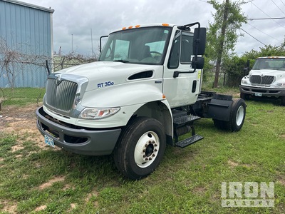 2009 International 4400 4x2 S/A Dagcabine Trekker