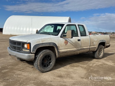 1998 Chevrolet K2500 4x4 Extended Cab Pickup