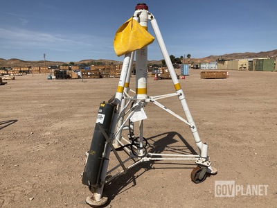 Hydraulic Tripod Jack