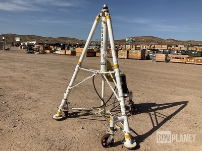 Hydraulic Tripod Jack