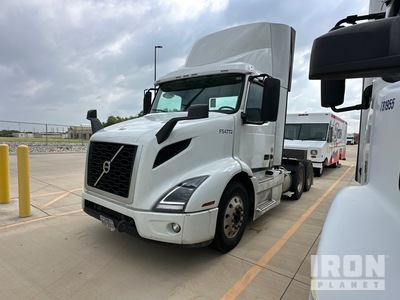 2018 Volvo VNR64T300 6x4 Ciągnik siodłowy T/A z kabiną dzienną