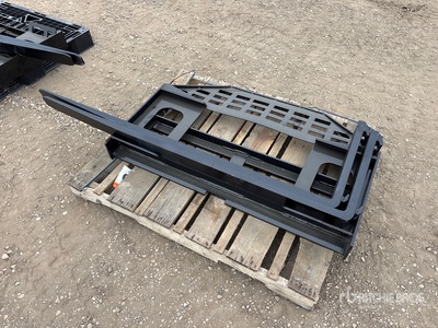 2026 GIYI GY-DHC 60 in Manual Skid Steer Forks (Unused)