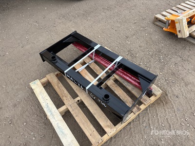 2026 GIYI GY-BF47 47 in Skid Steer Bale Spear (Unused)