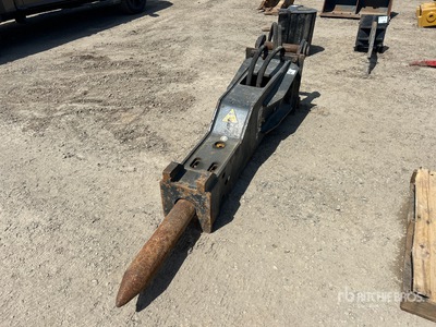 Mustang Q/C Hydraulic Breaker