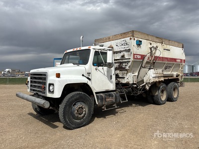 1987 International F1954 6x4 フィードトラック