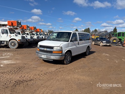 2011 Chevrolet Express 3500 Passenger Van
