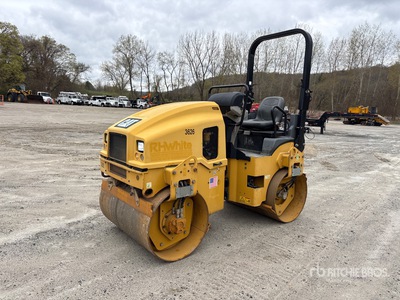 2015 Cat CB24B Double Drum Roller