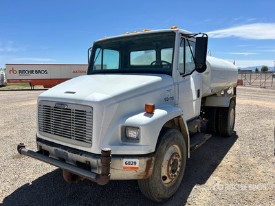 1999 Freightliner FL 70 2000 gal 4x2 Water Truck (Inoperable)