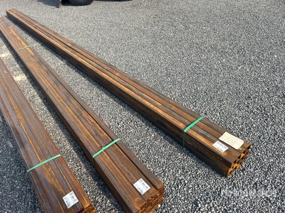 Quantity of (12) 2025 Kit Containers 2.5 in Square Tubing معدات بناء متنوعة