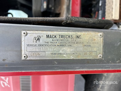 1995 Mack CH613 6x4 Flatbed Truck