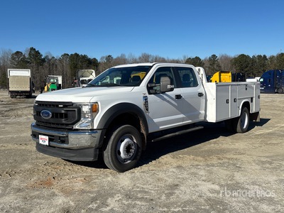 2022 Ford F-450 XL 4x2 Crew Cab Camion utilitaire