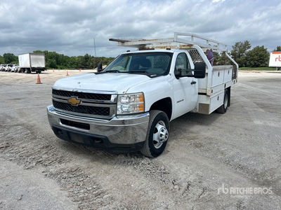 2014 Chevrolet Silverado 3500HD 4x2 Utility Truck