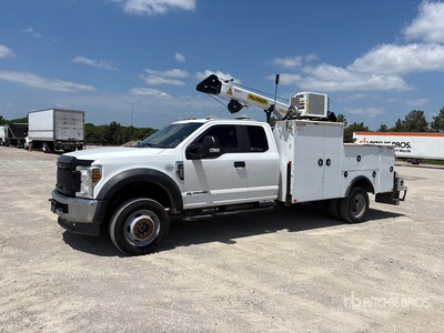 2019 Ford F-550 XL 4x4 Extended Cab Service Truck