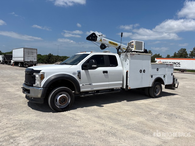 2019 Ford F-550 XL 4x4 Extended Cab Service Truck