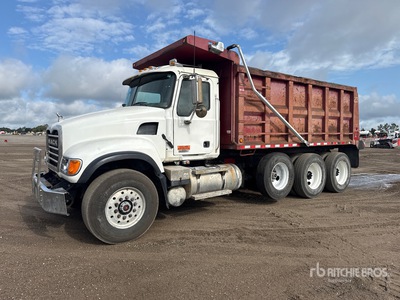 2004 Mack CV713 8x4 Wywrotka Tri/A