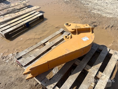 Dymax 7 in Digging Excavator Bucket