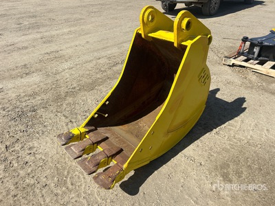 2010 H & H ZX135 24 HD 24 in 0.45 cyd Digging Excavator Bucket - Fits ZX135